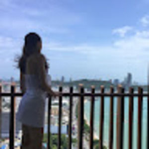 Meet your Posher, Alexandra